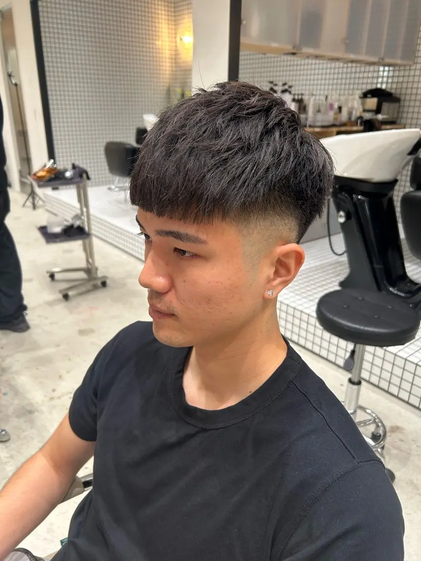 メンズ フェードカット メンズパーマ カット トリートメント 🐲ツイスパ🐲 フェード/龍のヘアスタイル