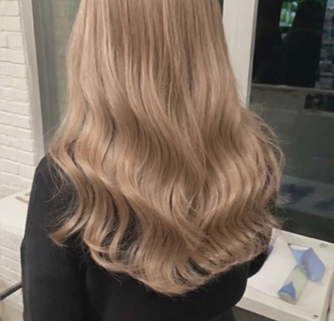 ロング カラー 透明感オリーブ🌿‬ HARUNE🕊のヘアスタイル