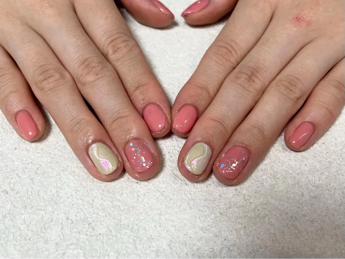 ネイル オーロラネイル フラワーネイル フットネイル フレンチネイル ジェルネイル ハンドネイル mogunail &blowのネイルデザイン