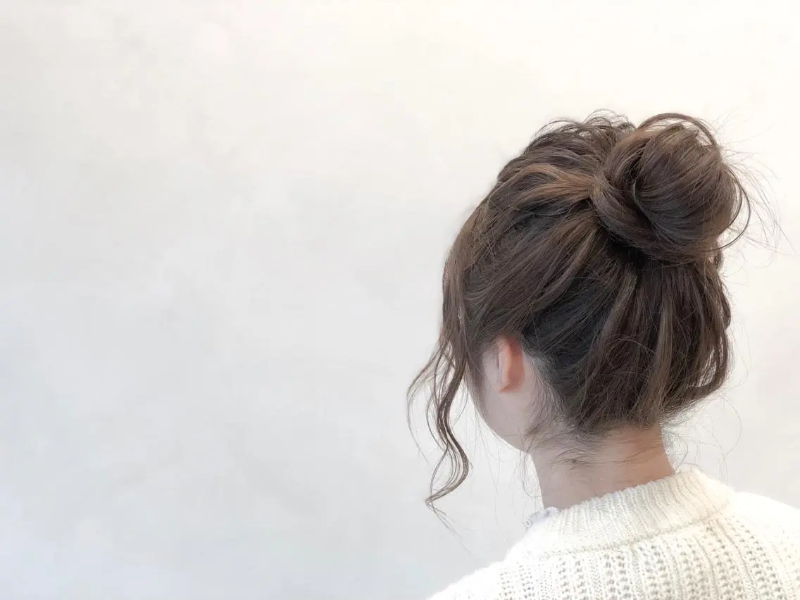 セミロング ヘアアレンジ ヘアセット いしだ みさきのヘアスタイル