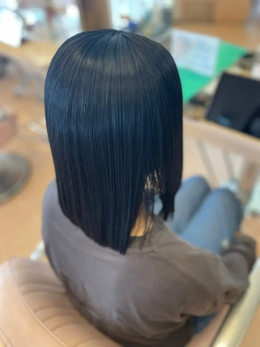 ミディアム 伊熊 梨紗のヘアスタイル