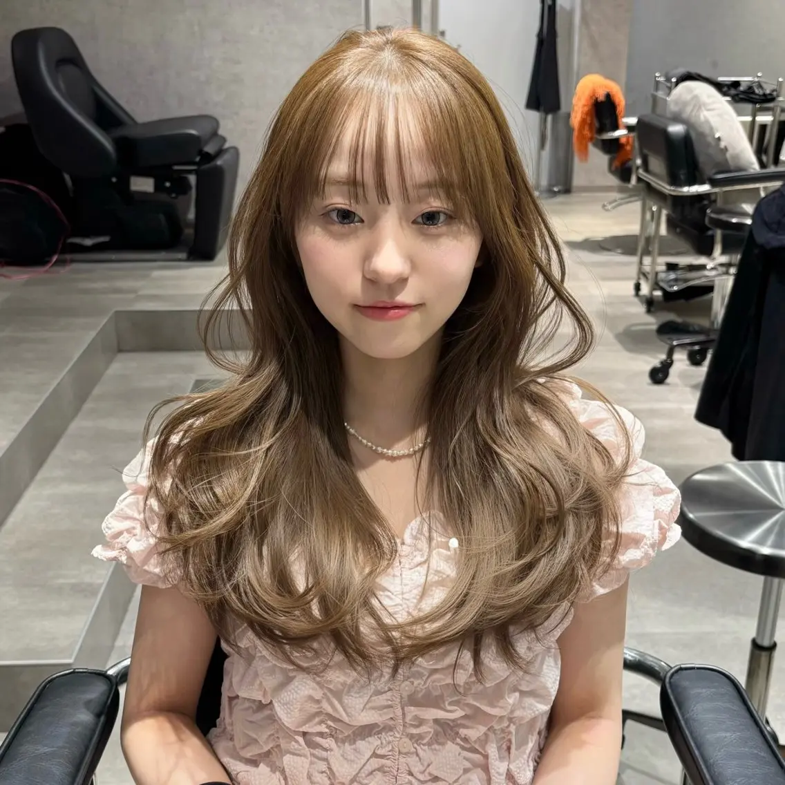 ✨ブリーチなしダブルカラー+クイックトリートメント✨【ブリーチ無しダブルカラー/明るめカラー/ヘーゼルベージュ】の写真