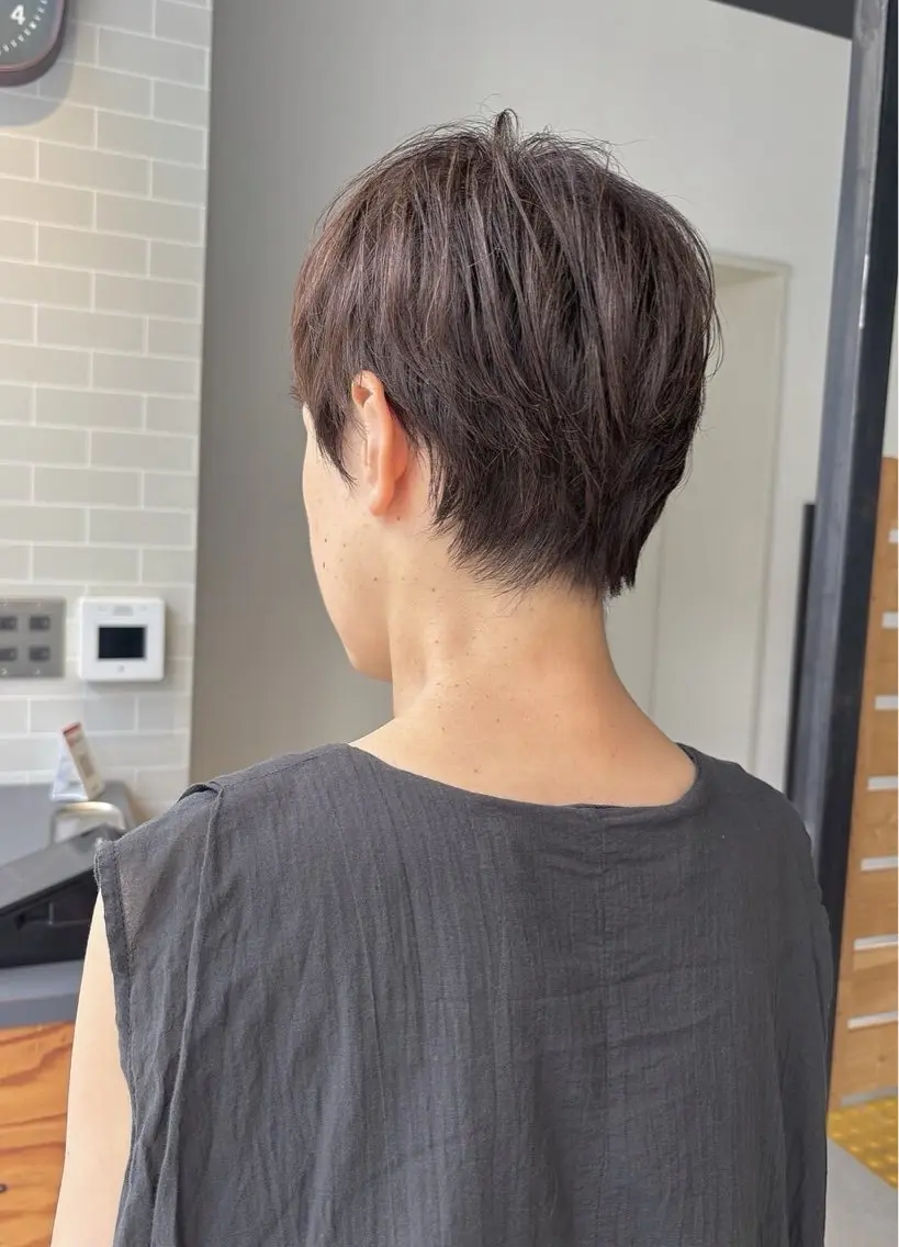 ショート カラー ダブルカラー ハイトーンカラー ボブ 顔周りカット 髪質改善 カット ヘアカラー RISE SWELL 江坂momoneのヘアスタイル