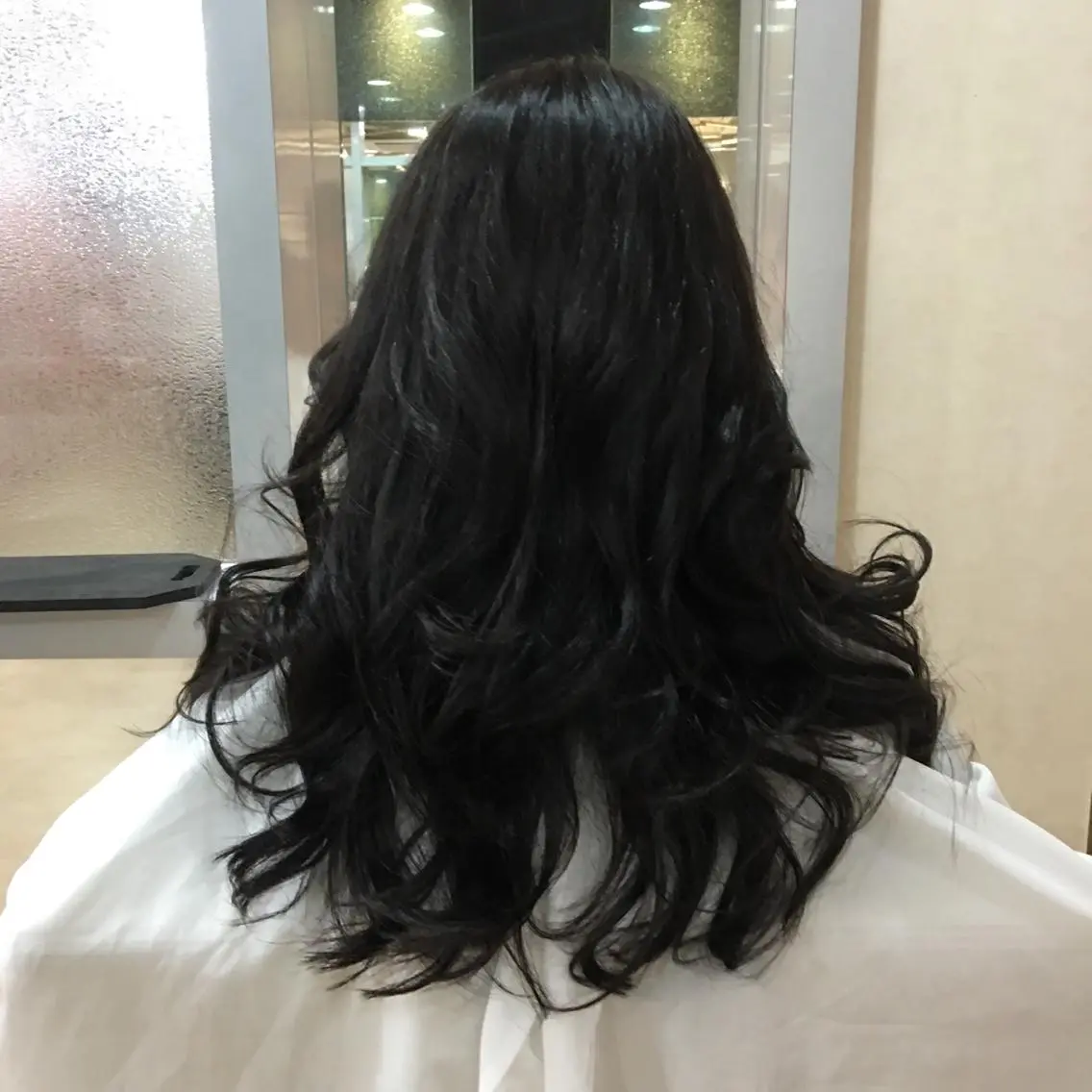 セミロング ハイライト カット ヘアカラー 成田 健太郎のヘアスタイル