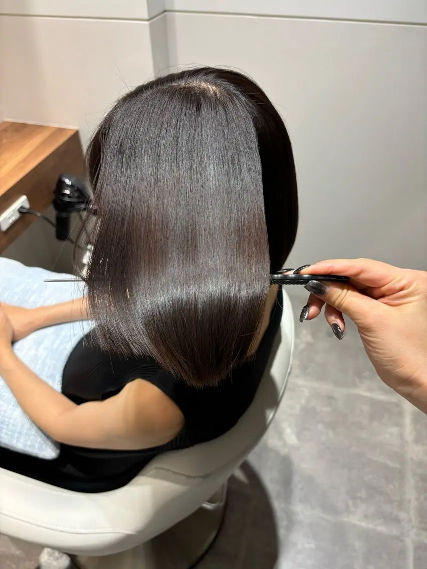 ミディアム ヘアカラー トリートメント 美髪ヘア 🤍erikaのヘアスタイル
