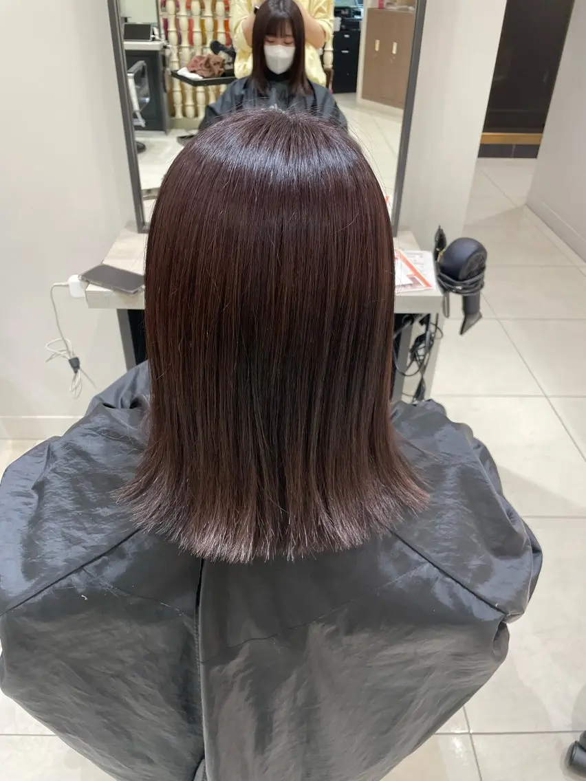 ミディアム すみれ✨レイヤー 🫧透明感カラーのヘアスタイル