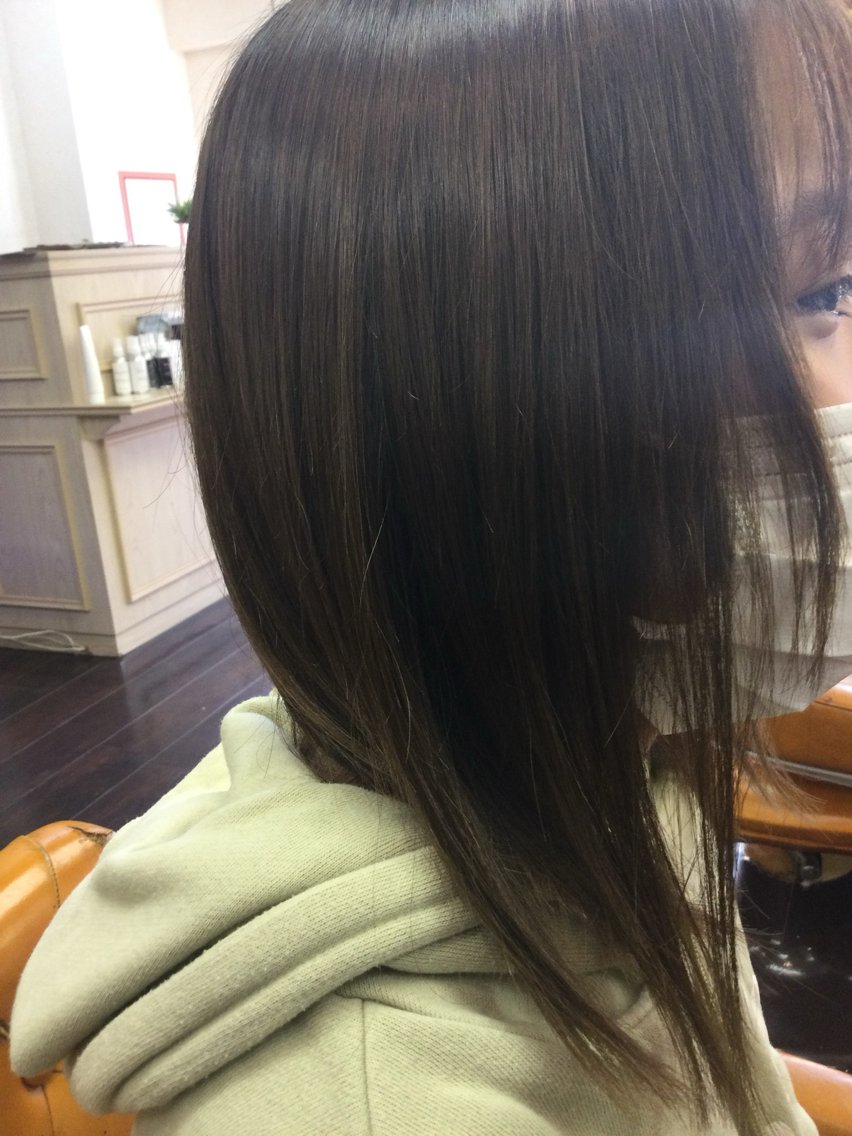セミロング パーマ 桧山 真のヘアスタイル