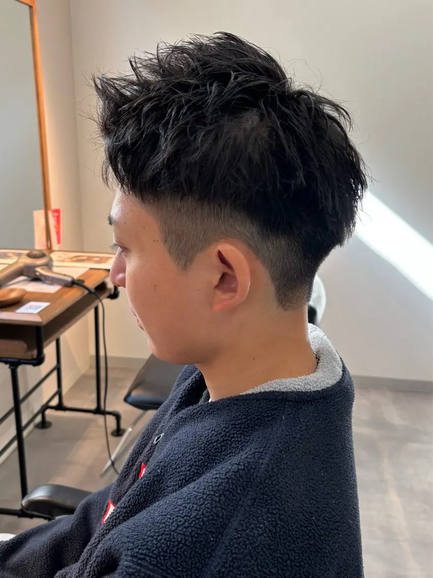 メンズ ツーブロック 保立フェザーパーマ 大人メンズヘア船橋駅のヘアスタイル