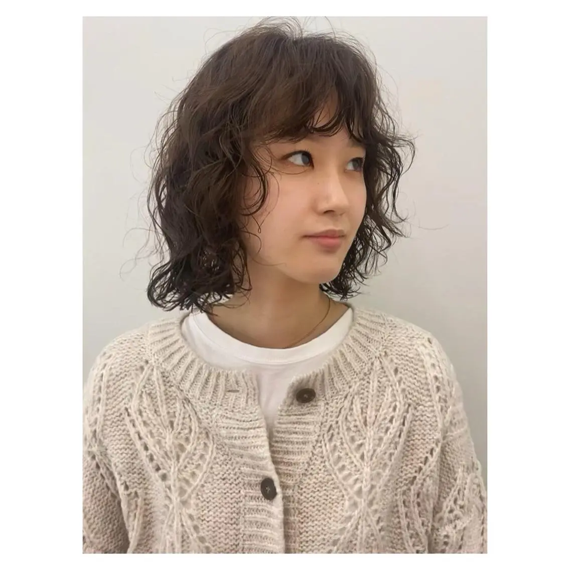 ミディアム カラー パーマ ミディアムパーマ ベージュカラー ボブ 大石 沙季のヘアスタイル