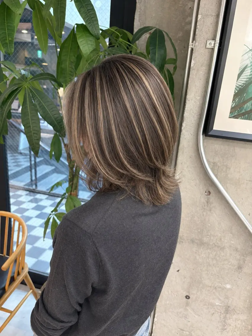 ミディアム カラー ヘアカラー ♡ハイライトカラー shinri♡のヘアスタイル