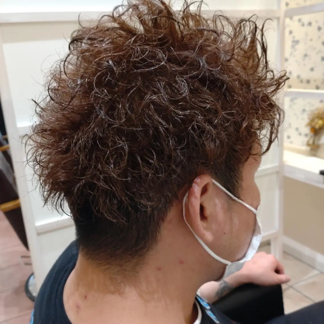 ショート メンズ カラー パーマ 大槻 百合子のヘアスタイル