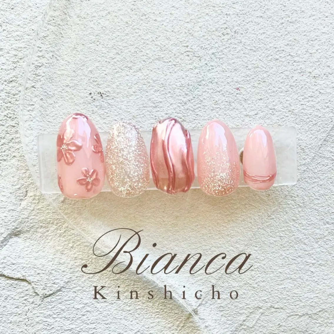 ネイル One’Ness Nana🤍のネイルデザイン
