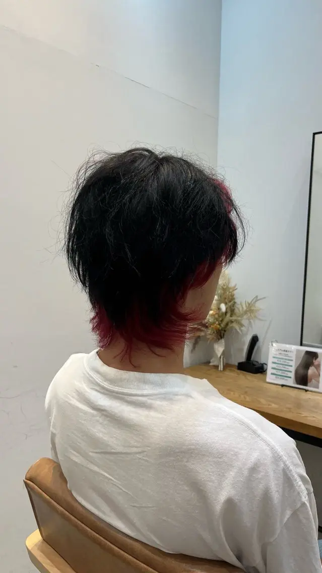 ショート カラー メンズ 岡野 豪のヘアスタイル
