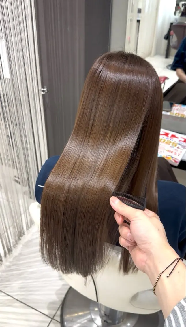 セミロング 髪質改善 カット ヘアカラー トリートメント 河上 雅俊のヘアスタイル