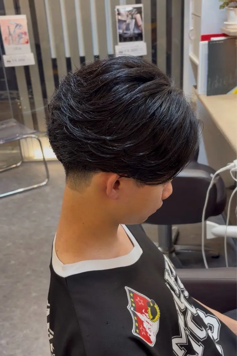 ショート パーマ メンズ カット パーマ 質感カット × 清潔 感カット　Hiroのヘアスタイル