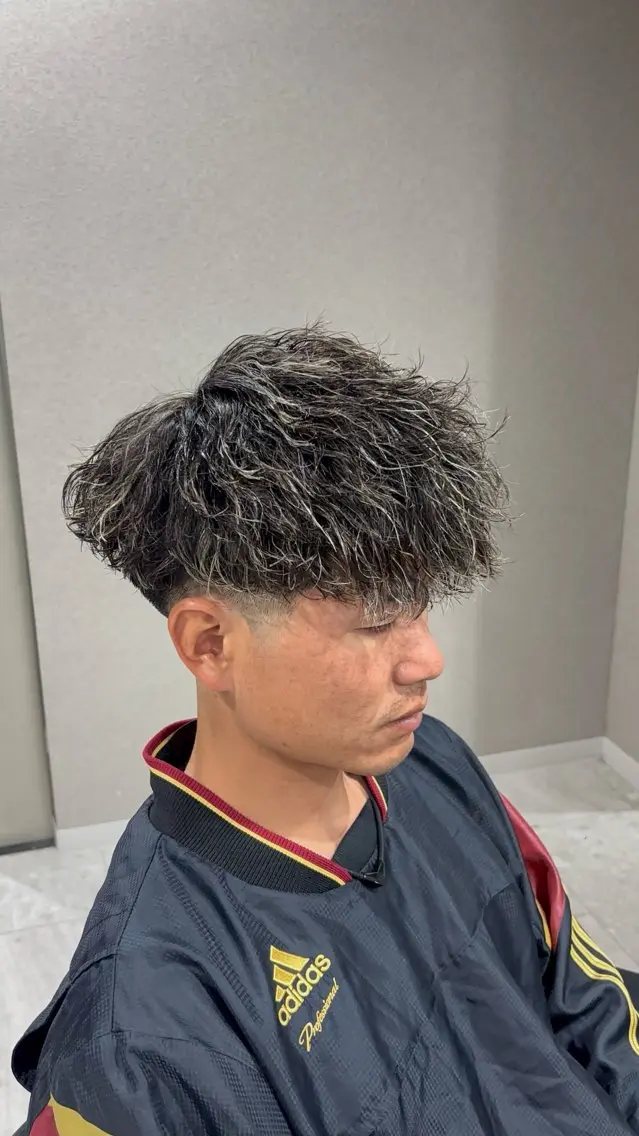 カット+ハイライトカラーの写真