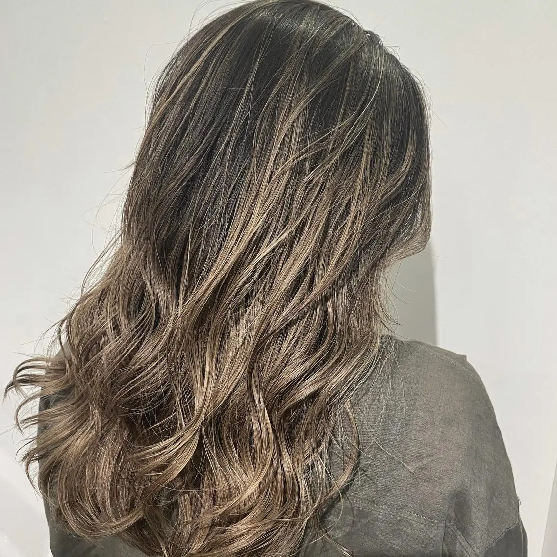 ロング しもかわ かほのヘアスタイル