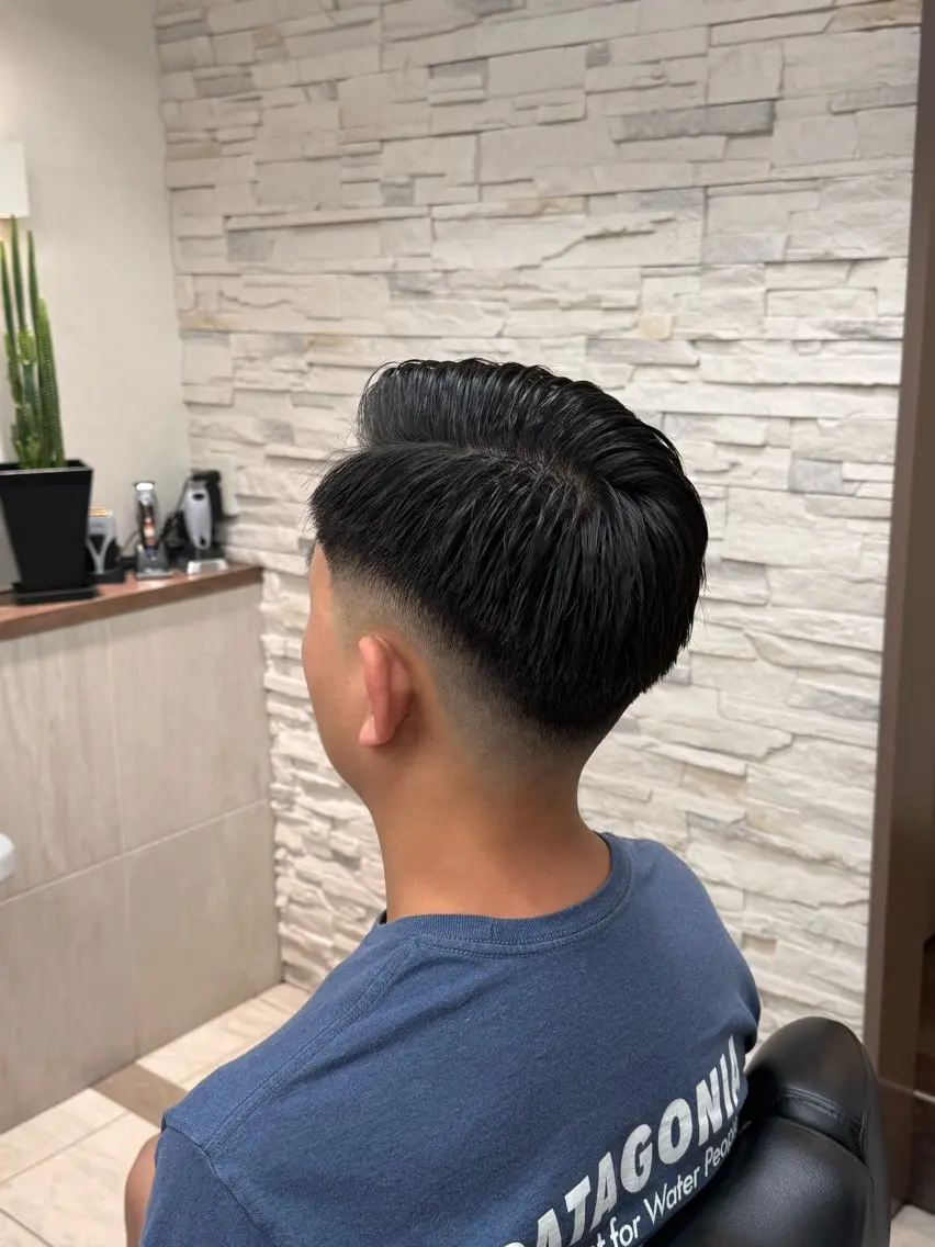 ショート メンズ フェードカット スキンフェード 刈り上げ カット ヘアセット フルハタヒロト 六本木理容師のヘアスタイル