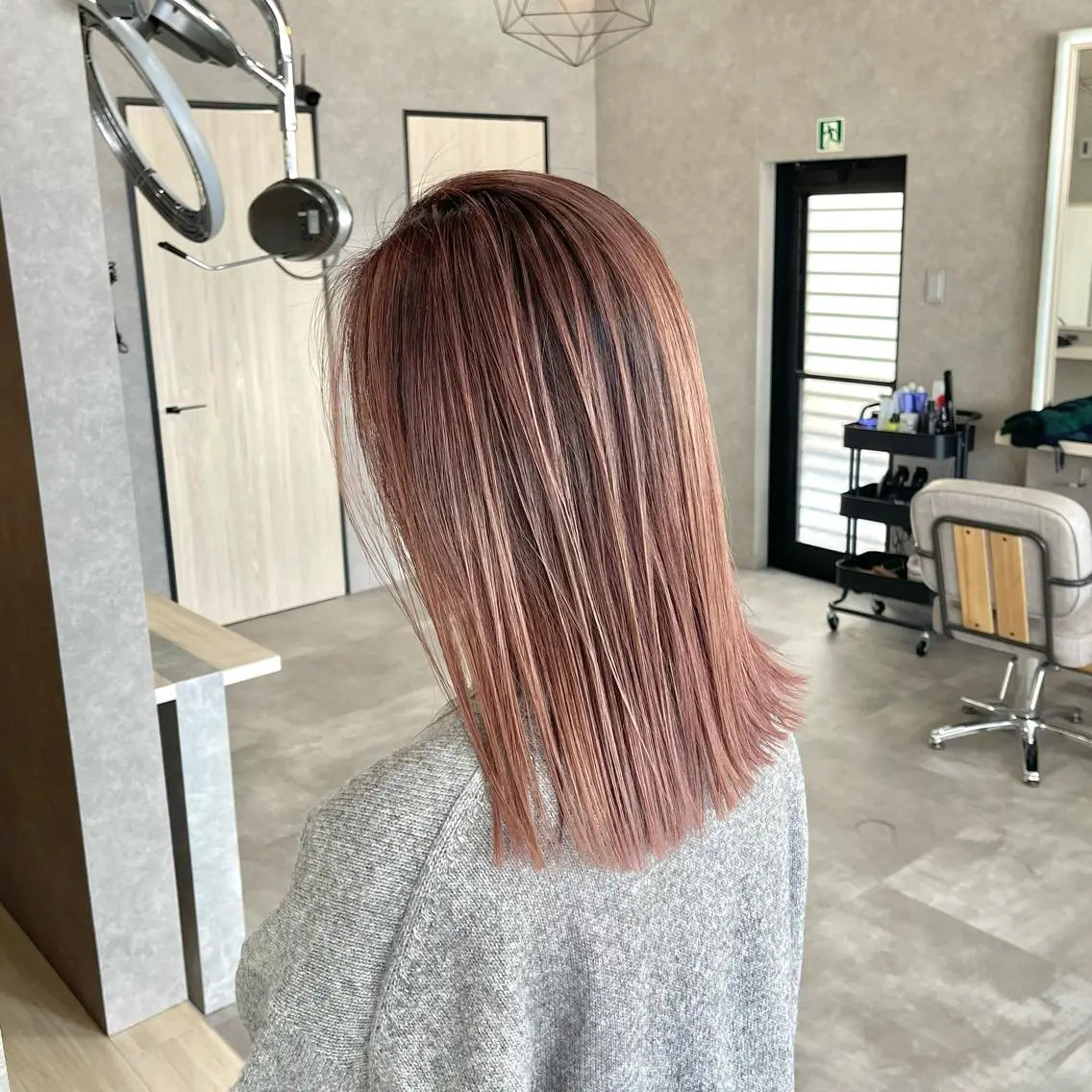 ミディアム カラー ヘアカラー トリートメント 一ノ瀬 暁のヘアスタイル