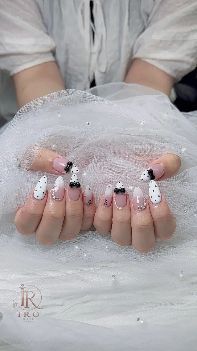 ネイル ハンドネイル IRO Nail Studioのネイルデザイン