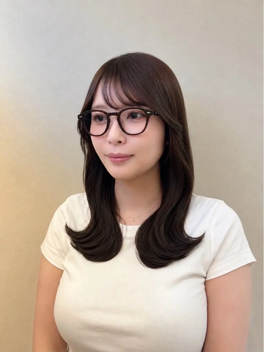 ミディアム カラー ミディアムレイヤー ブラウンカラー くびれヘア レイヤーカット MACO/ 難波美容室のヘアスタイル