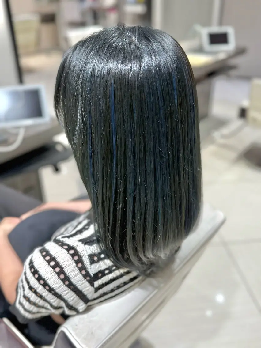 ミディアム カラー アッシュ ブルーカラー 透明感カラー ハイライトカラー ハイライト 艶カラー/ハイトーン /アレンジ/meiのヘアスタイル