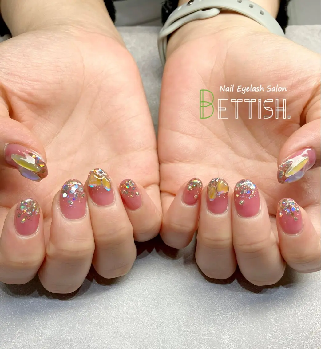 ネイル キラキラネイル BETTISH. KUMIKO☺︎︎のネイルデザイン