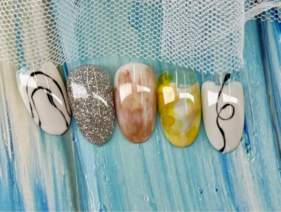 ネイル AngelChris ビューティーサロンのネイルデザイン