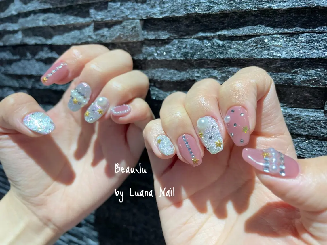 ネイル マグネットネイル ハンドネイル BeauJu by Luana Nailのネイルデザイン