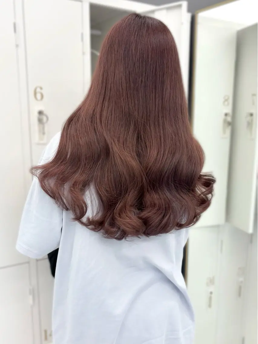 ロング カラー ベージュカラー 透明感カラー ピンクカラー ピンクベージュ トリートメント カット ヘアカラー トリートメント 盛れる顔周り🤍渋谷 Risa🎀のヘアスタイル