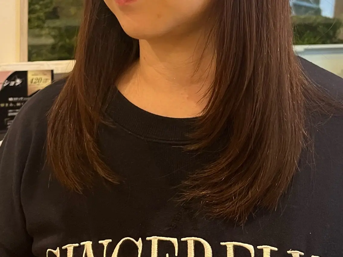 セミロング レイヤーカット 宮川 結妃のヘアスタイル