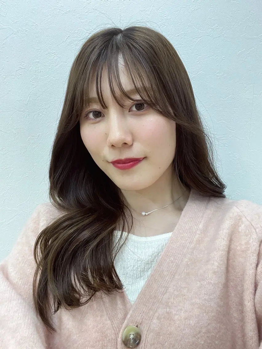 ロング カラー グレージュ 小顔カット 町田縮毛矯正/ 髪質改善/美髪特化のヘアスタイル