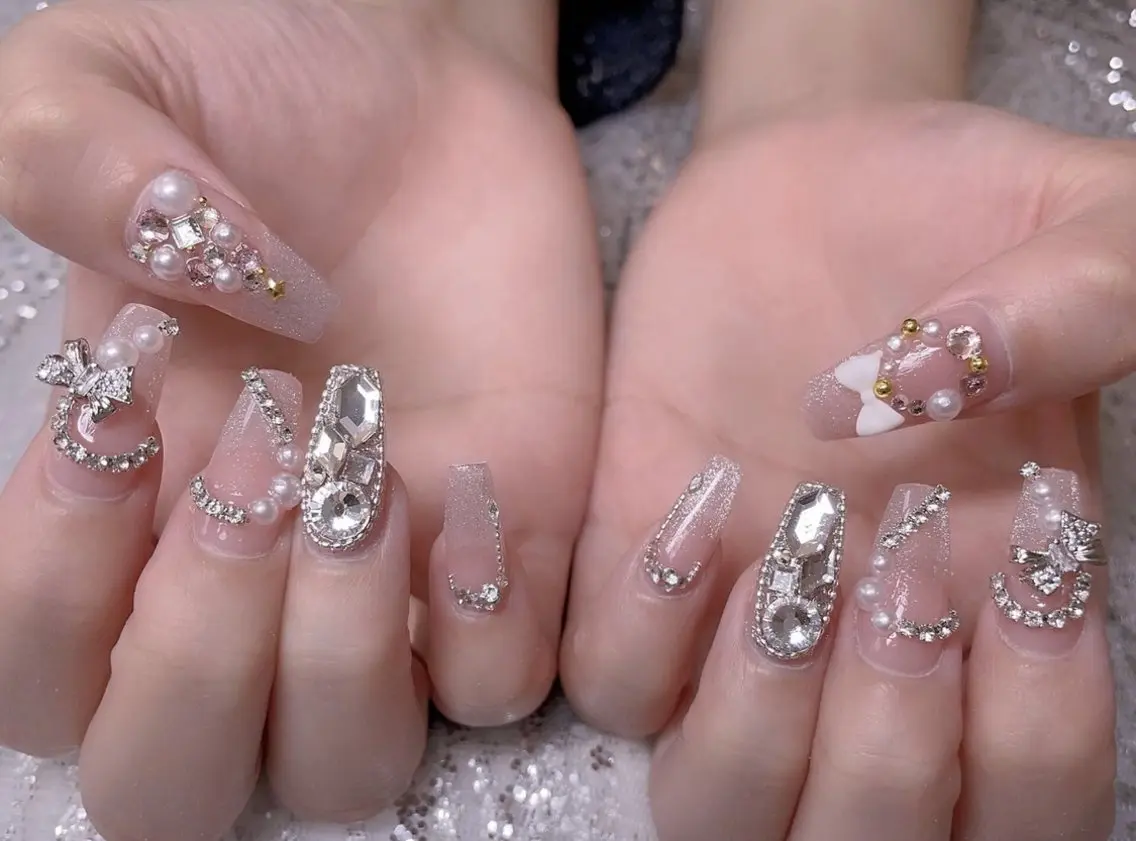 ネイル オーロラネイル フットネイル 韓国ネイル ラメ(グリッター) ラメグラデーション ハンドネイル Luna nail salon新小岩のネイルデザイン