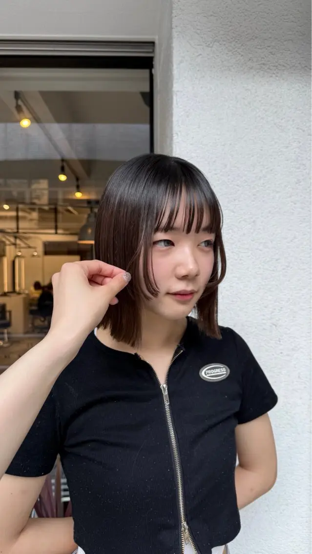 ショート ボブ 顔周りカット ヒグチ マユのヘアスタイル