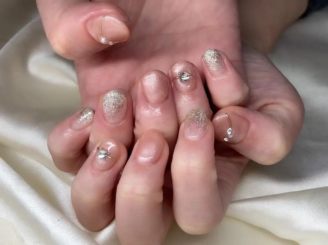ネイル マツエク・マツパ アイブロウ 韓国風マツエク パリジェンヌラッシュリフト まつげパーマ ワンホンマツエク 結婚式・ブライダル ハンドネイル Nail&eye Belire 新宿のネイルデザイン