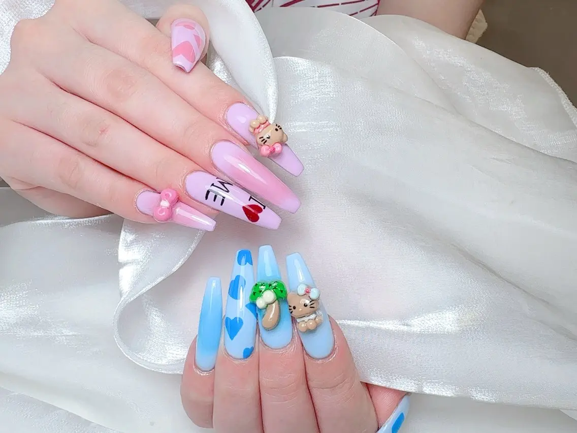 ネイル 🎀M nails✨ ビューティーのネイルデザイン