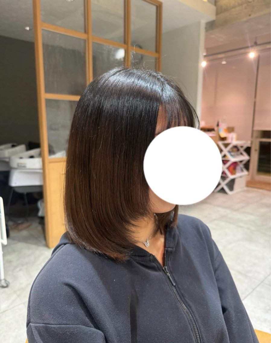 ミディアム カット 小西 舞依のヘアスタイル