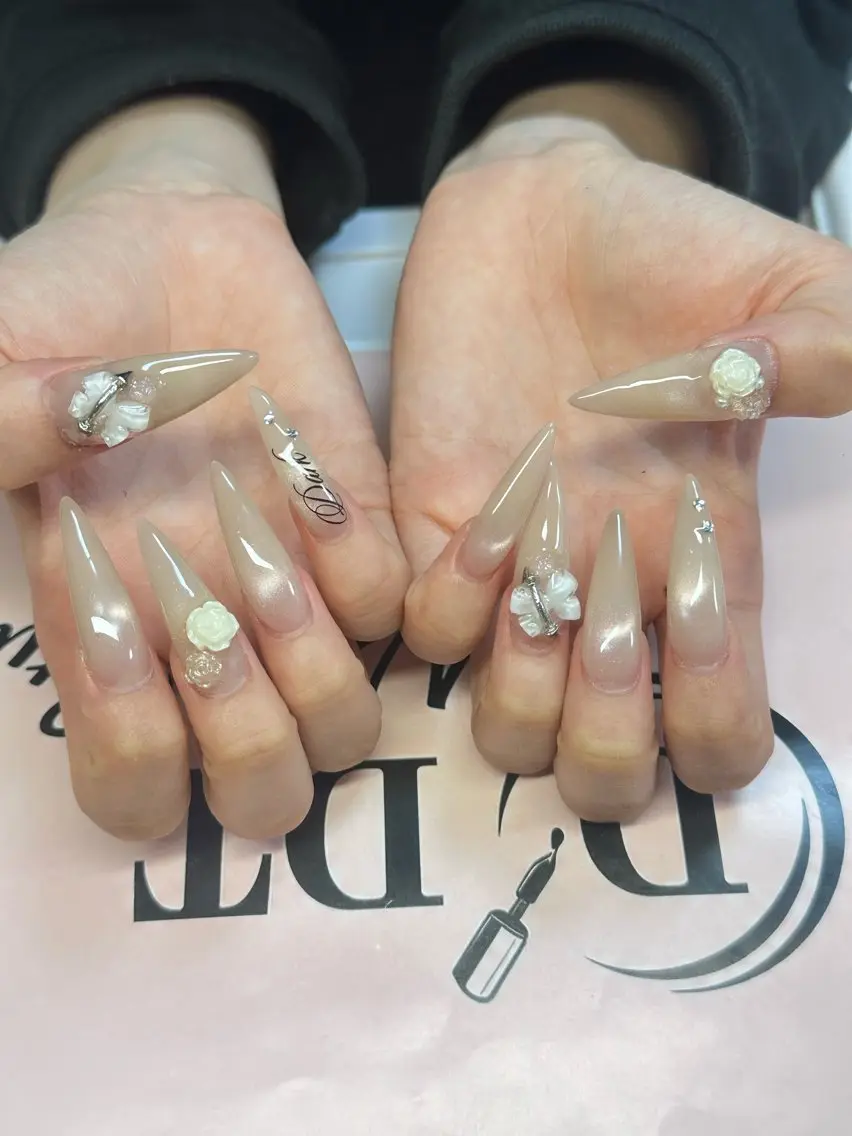 ネイル ハンドネイル DT nailのネイルデザイン