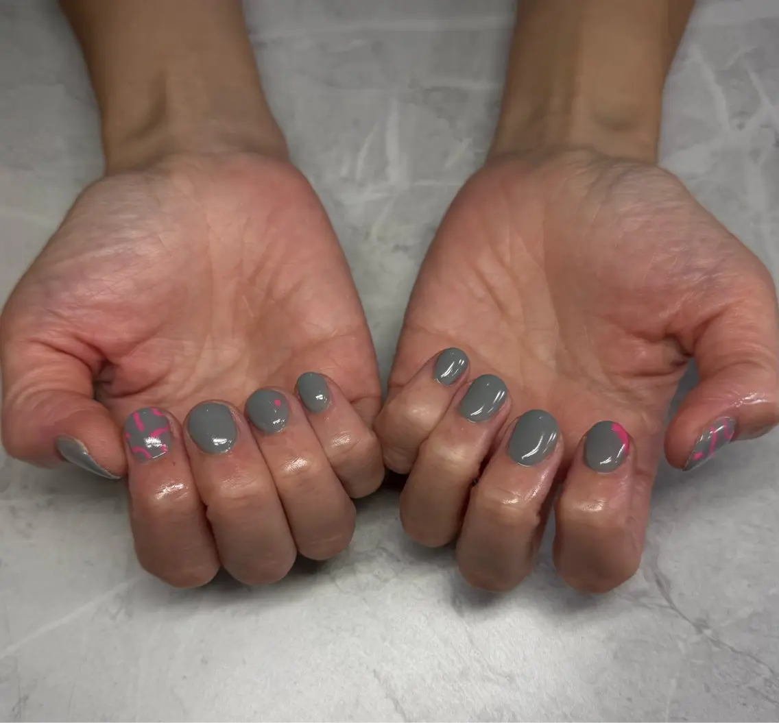 ネイル yotsuha 🍀のネイルデザイン