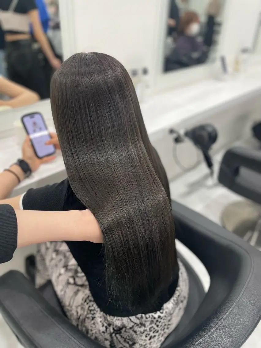 セミロング ヘアカラー トリートメント 🪞韓国🤍大人っぽ 艶髪🤍FRUITSのヘアスタイル