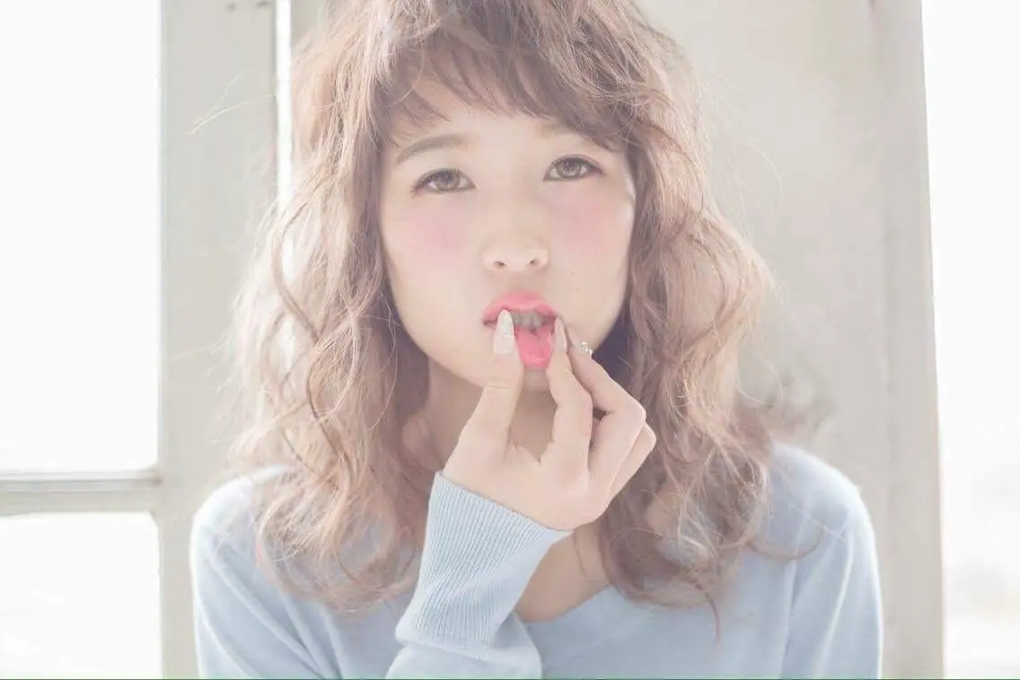 ミディアム 林 瑞起のヘアスタイル