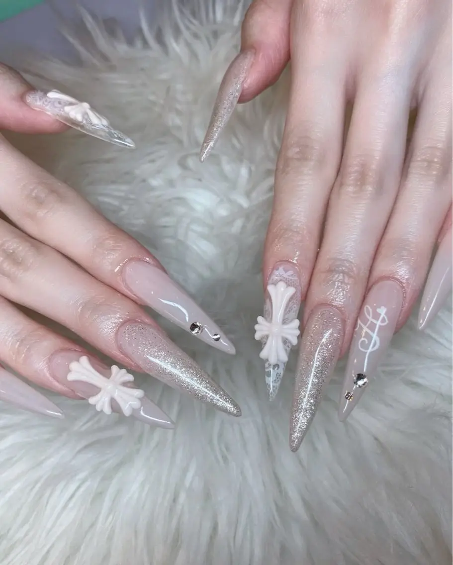 ネイル 長さ出し キラキラネイル 韓国ネイル ロングネイル ワンホンネイル ハンドネイル Josie nail salonのネイルデザイン