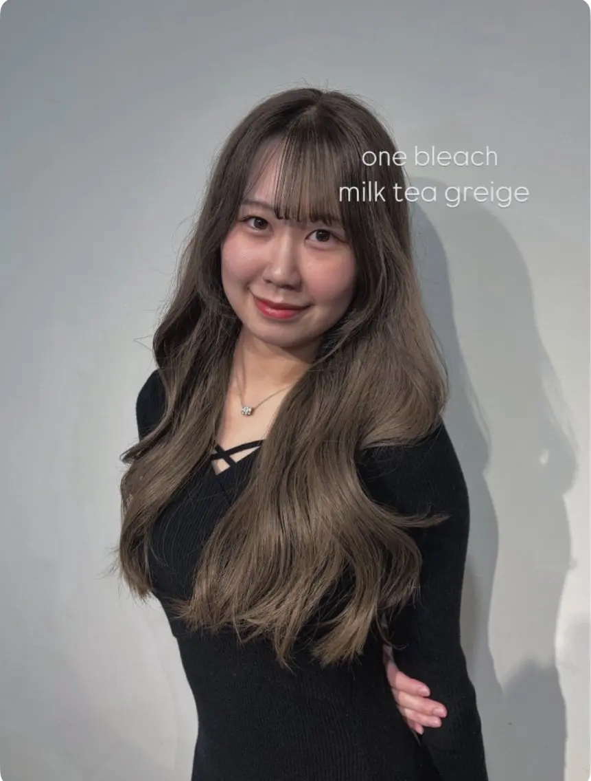 ロング カラー 透明感カラー グレージュ ミルクティーグレージュ ヘアカラー 内川 楓子のヘアスタイル