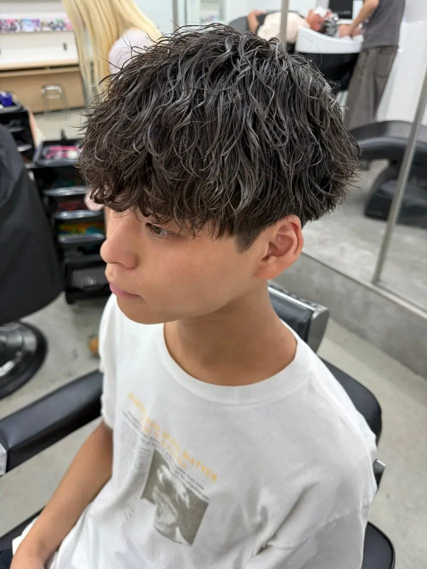 ショート パーマ メンズ カット パーマ トリートメント ヘアセット 亀井隆汰/メンズ専門 パーマ/フェード可のヘアスタイル