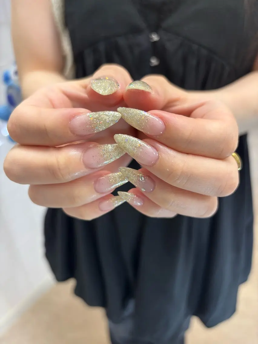 ネイル ラメ(グリッター) ラメグラデーション ULL ikaのネイルデザイン