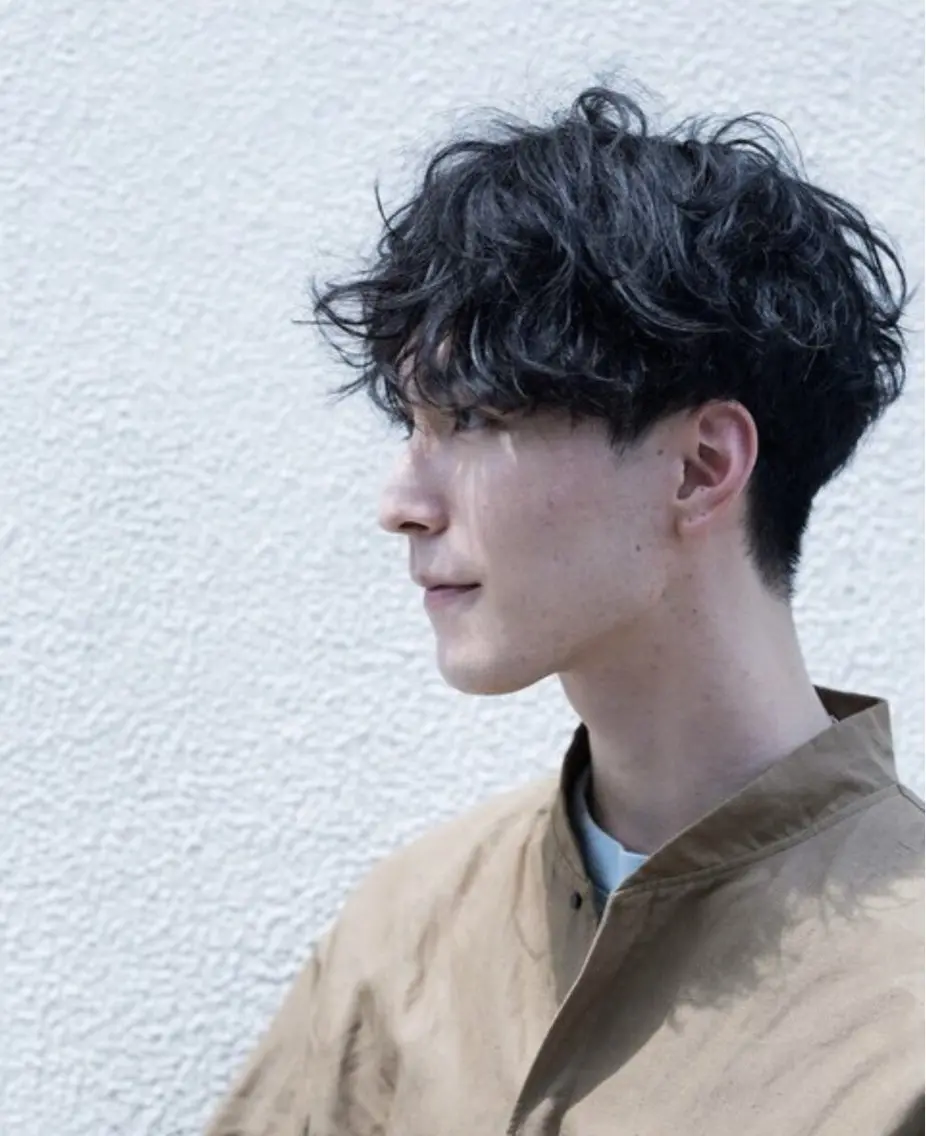 ショート パーマ メンズ メンズパーマ くせ毛 カット パーマ 透明感カラー🫧 nanamiのヘアスタイル