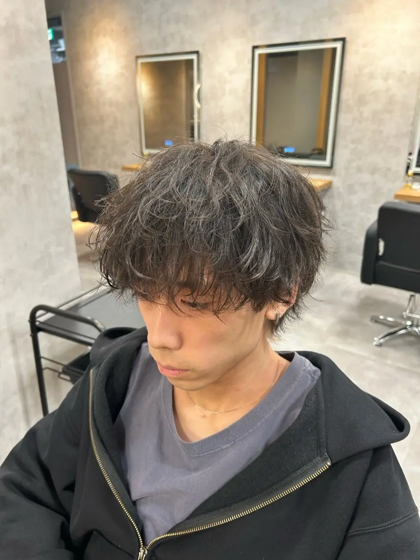 ショート カラー パーマ メンズ カット パーマ メンズ特化 👑YUTAのヘアスタイル