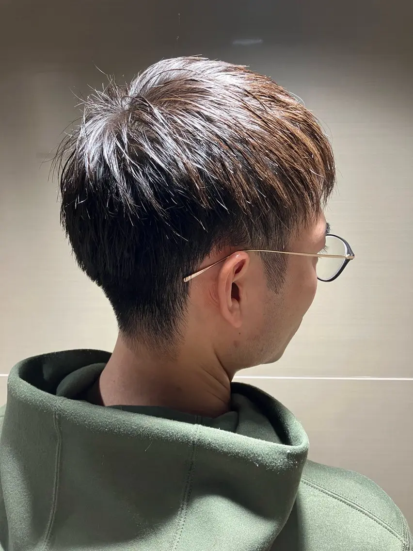 ショート メンズ SAKI SAKIのヘアスタイル