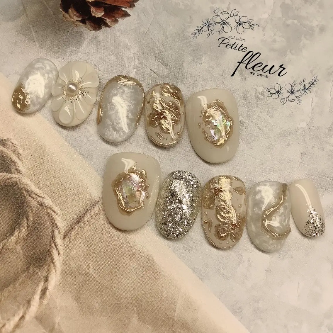 ネイル アートネイル フラワーネイル 卒業式 ミラーネイル ネイルチップ ❁⃘*。Petite fleur❁⃘*りさのネイルデザイン