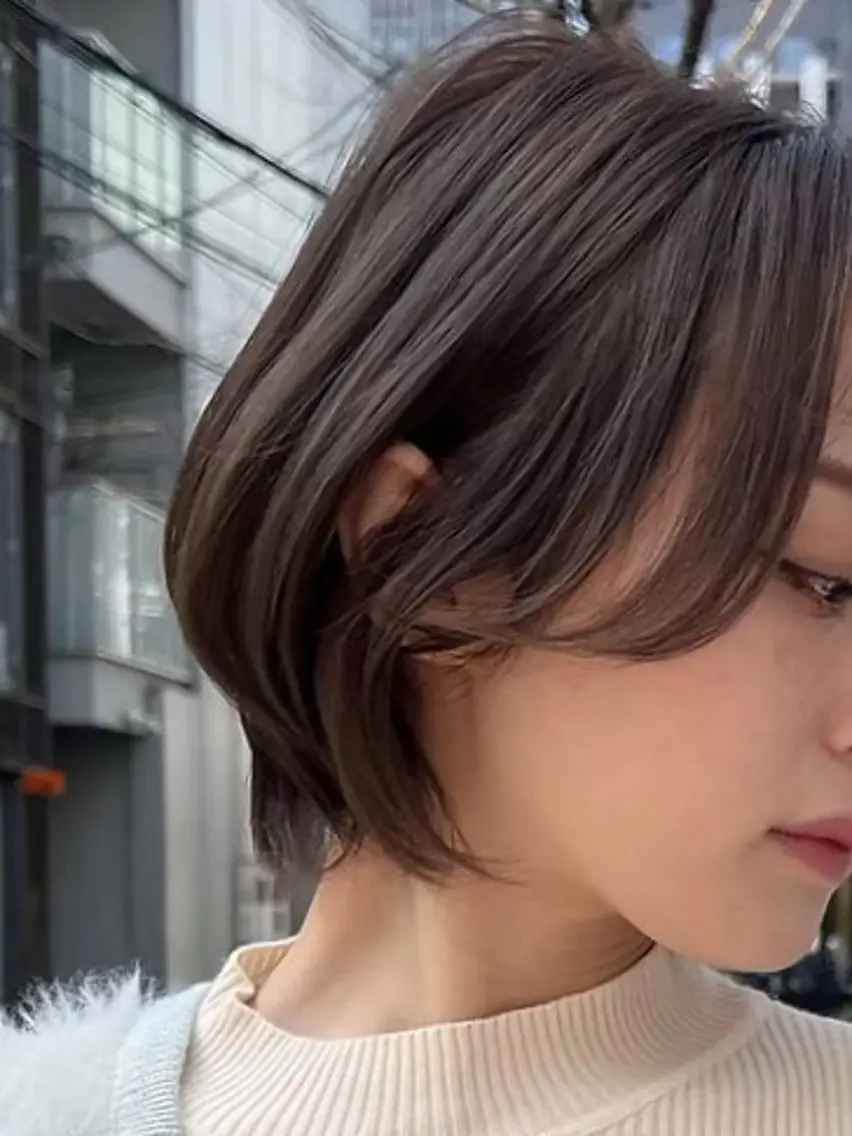 カラー 江坂 misaki のヘアスタイル